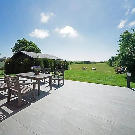 Luxus Terpstich アパート モルズム